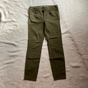 Eddie Bauer Olive Colored Skinny Jeans sz. 4